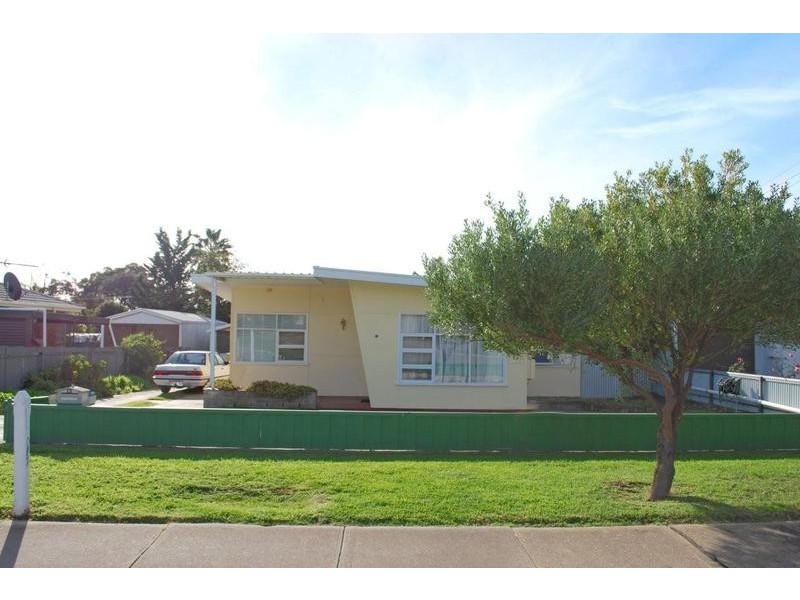 13 Petersen Crescent, Port Noarlunga SA 5167