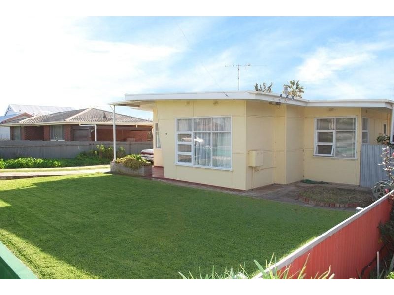 13 Petersen Crescent, Port Noarlunga SA 5167