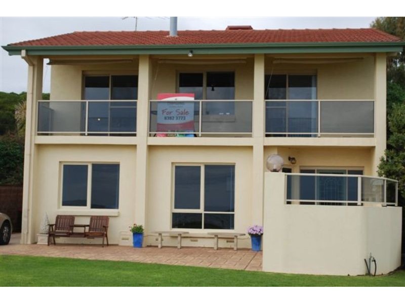 9 River Parade, Hallett Cove SA 5158