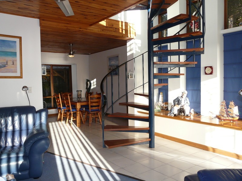 9 River Parade, Hallett Cove SA 5158