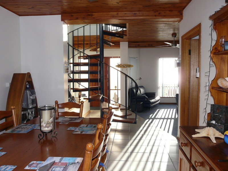 9 River Parade, Hallett Cove SA 5158