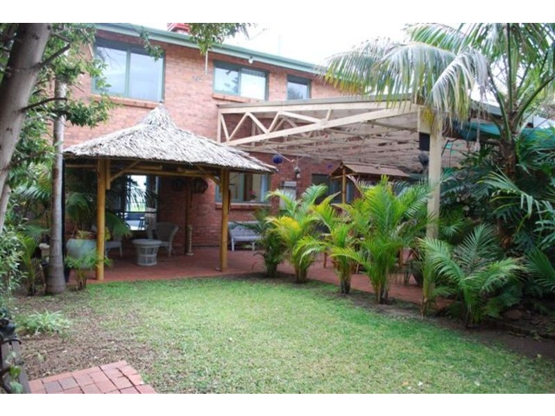 9 River Parade, Hallett Cove SA 5158