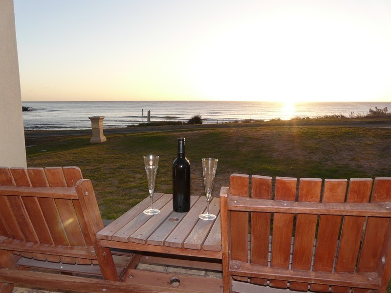 9 River Parade, Hallett Cove SA 5158