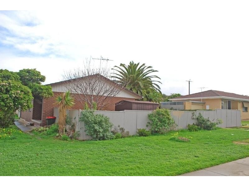 1 Tattoo Street, O’sullivan Beach SA 5166