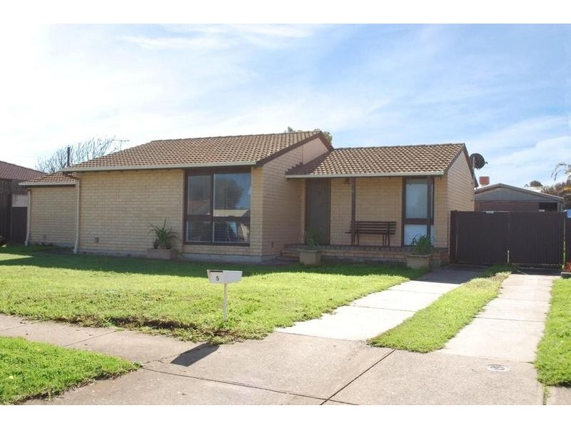 5 Protector Street, O’sullivan Beach SA 5166