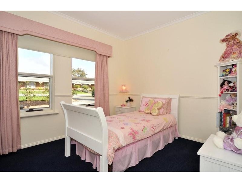 49 Equestrian Drive, Woodcroft SA 5162