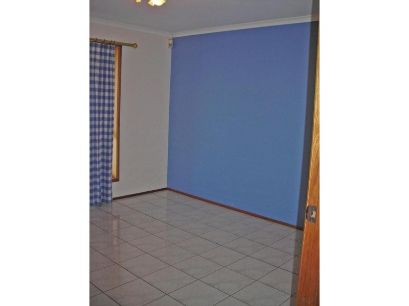 8 Commercial Road, Port Noarlunga SA 5167