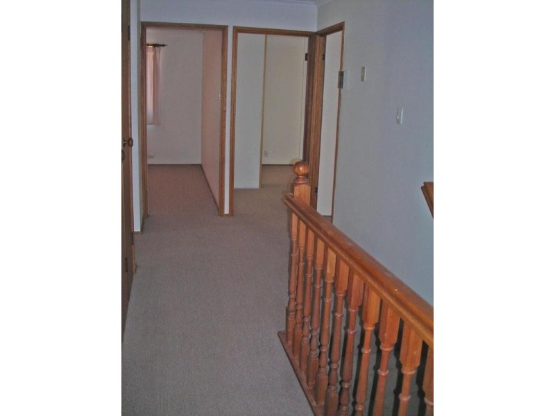 8 Commercial Road, Port Noarlunga SA 5167