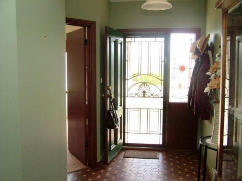 5 Middlebrook Court, Woodcroft SA 5162