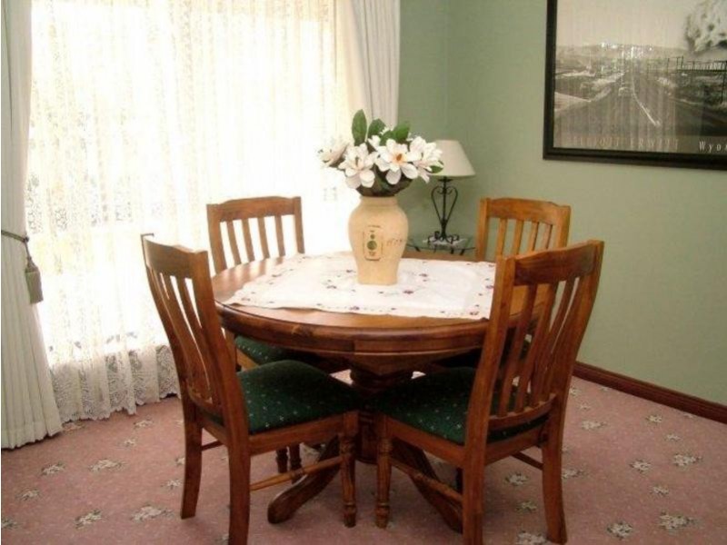 5 Middlebrook Court, Woodcroft SA 5162