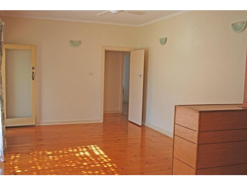 16 Parham Crescent, Port Noarlunga SA 5167