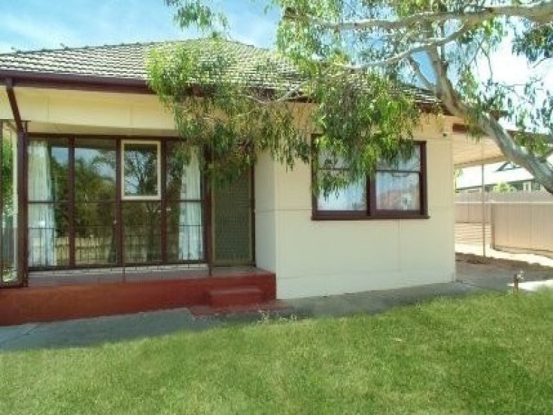 13 Deemster Avenue, Christies Beach SA 5165