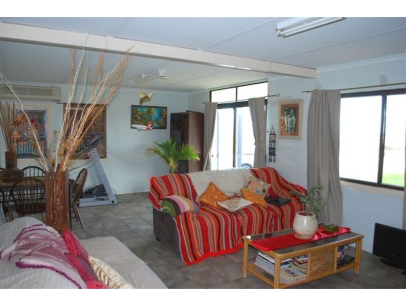 228 Esplanade Street, Seaford SA 5169