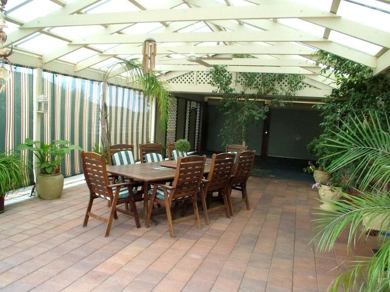 10 Perin Avenue, Woodcroft SA 5162