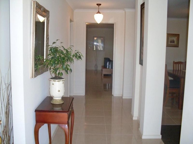 18 Paula Court, Mclaren Flat SA 5171