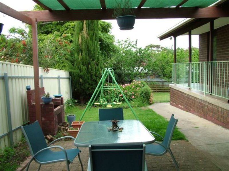 8 Lambert Street, Morphett Vale SA 5162