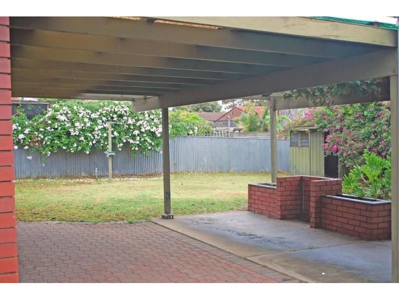 20 Radcliff Grove, Christie Downs SA 5164