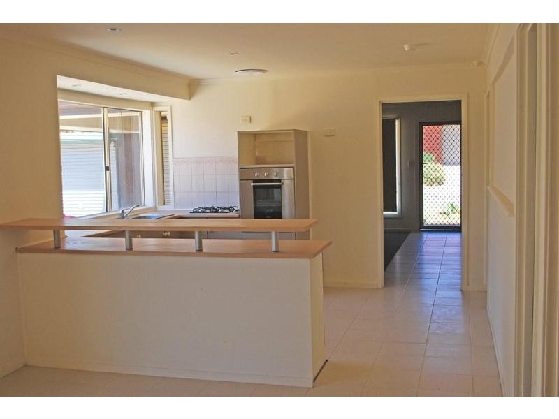 8 Navigator Crescent, Seaford Rise SA 5169