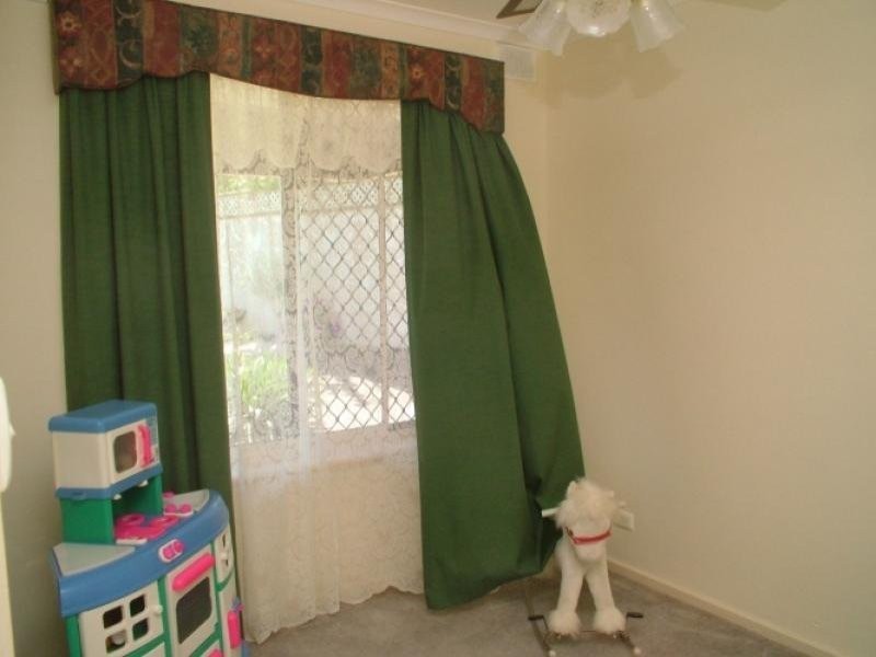 33 Midhurst Avenue, Christie Downs SA 5164