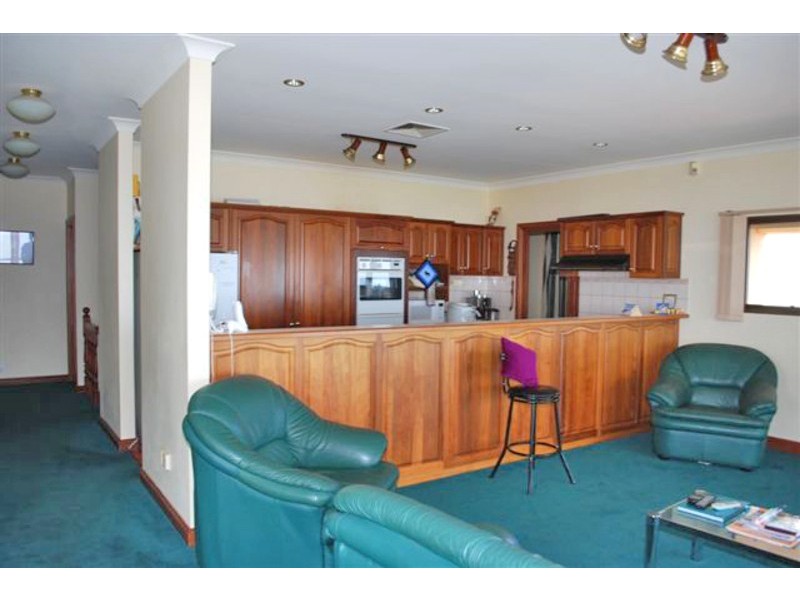 34 Maidencombe Drive, Moana SA 5169