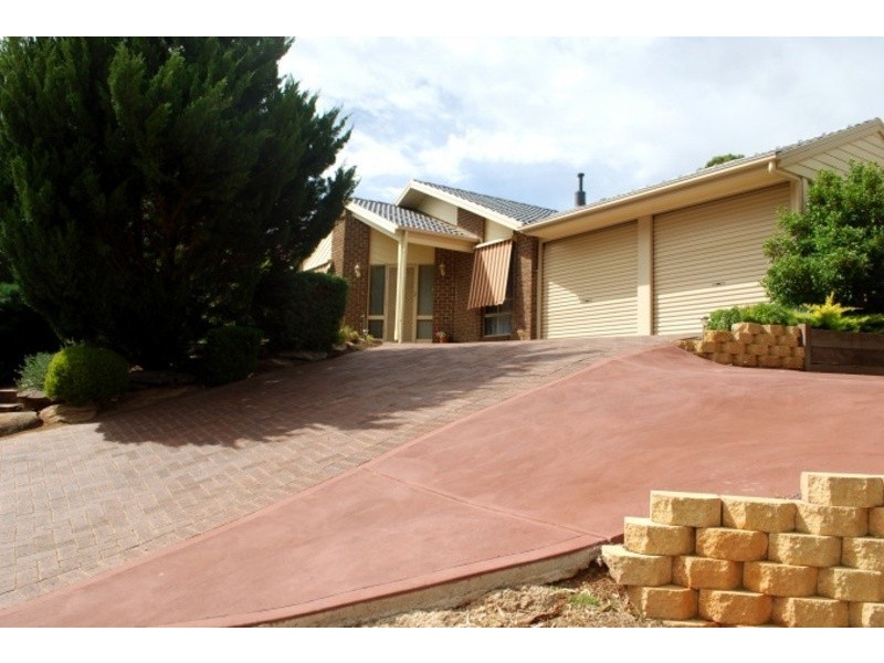 16 The Parkway, Aberfoyle Park SA 5159