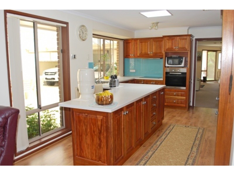 16 The Parkway, Aberfoyle Park SA 5159