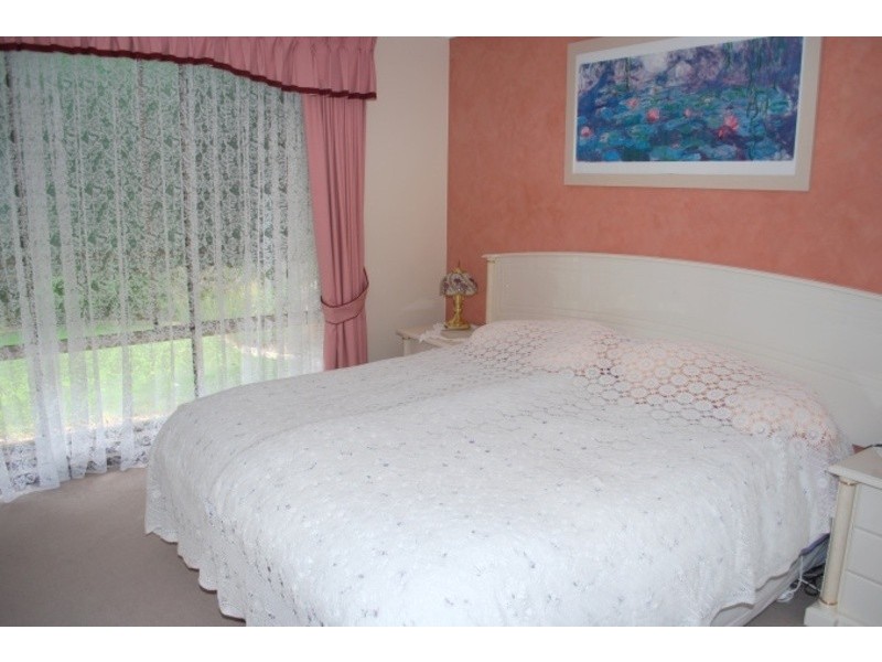 16 The Parkway, Aberfoyle Park SA 5159
