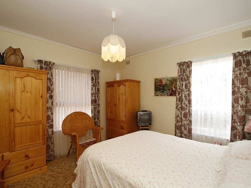 38 Albany Avenue, Port Noarlunga South SA 5167