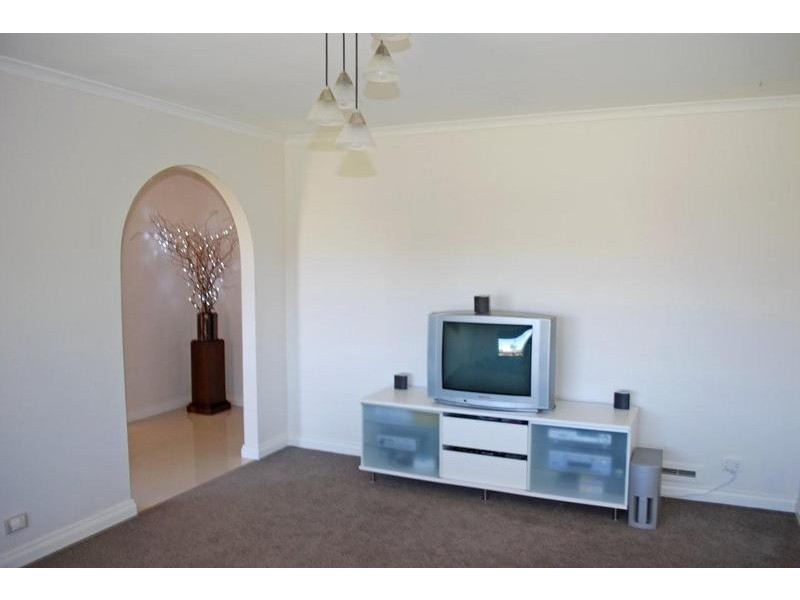 18 Goodrington Way, Moana SA 5169