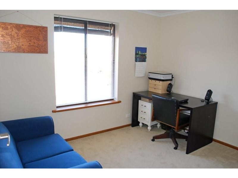 18 Goodrington Way, Moana SA 5169