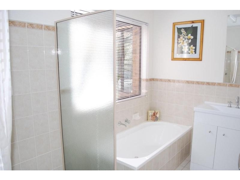 18 Goodrington Way, Moana SA 5169