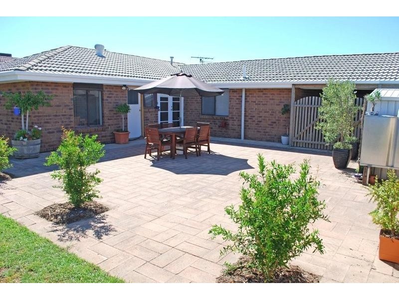 18 Goodrington Way, Moana SA 5169