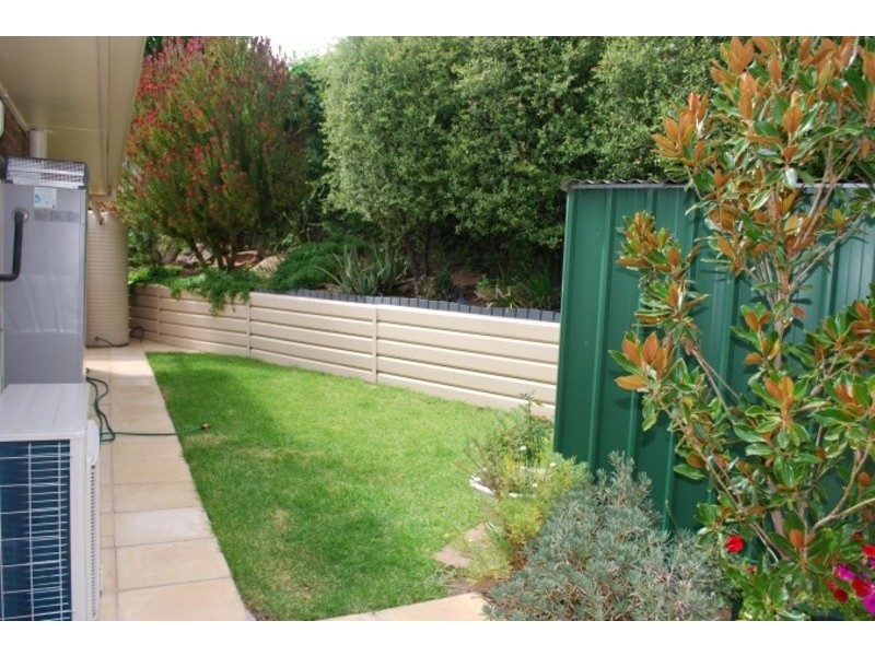 16 The Parkway, Aberfoyle Park SA 5159