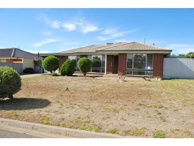 4 Avon Avenue, Morphett Vale SA 5162