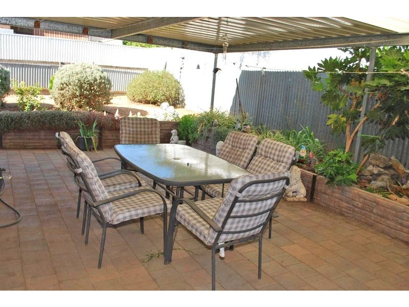 4 Avon Avenue, Morphett Vale SA 5162