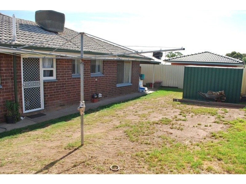 4 Avon Avenue, Morphett Vale SA 5162