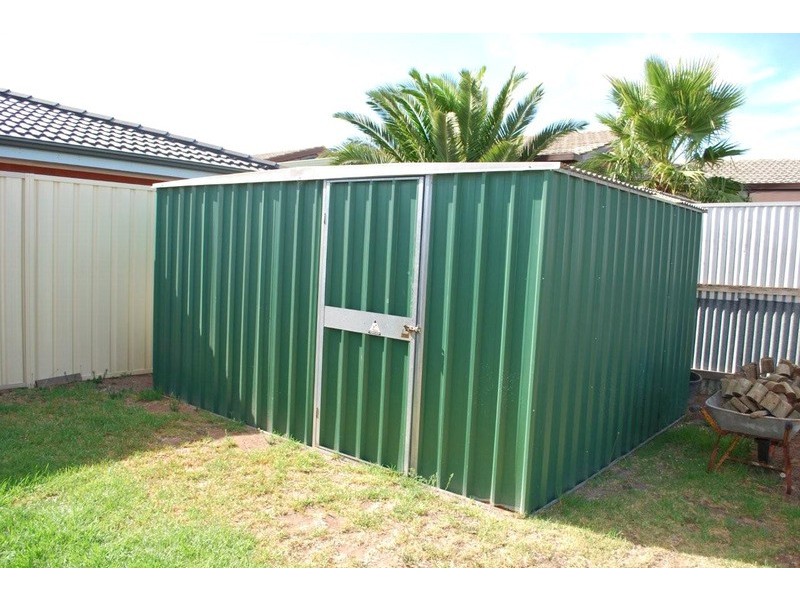 4 Avon Avenue, Morphett Vale SA 5162