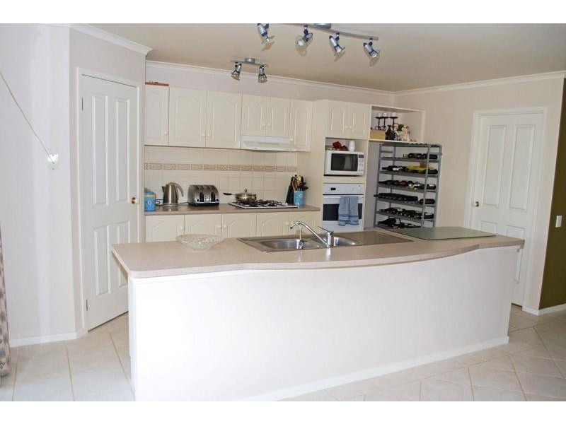 4 Kings Hill Circuit, Onkaparinga Hills SA 5163