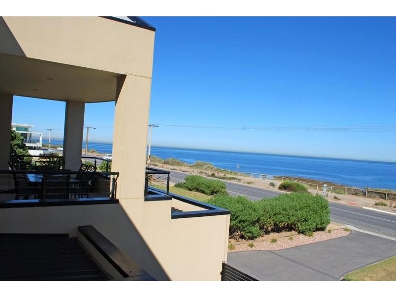 1/240 Esplanade, Seaford SA 5169