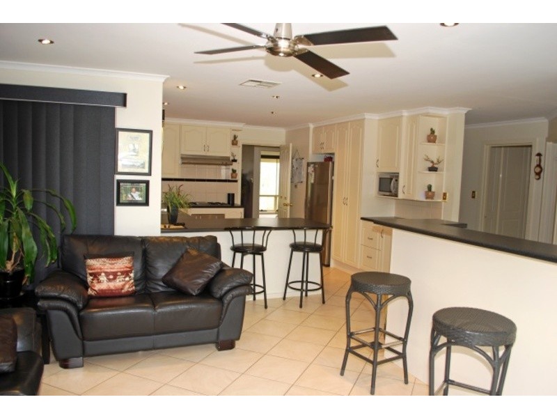 5 Gull Court, Seaford Rise SA 5169