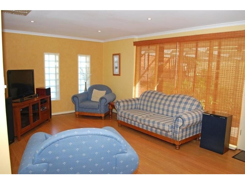 7 McClure Avenue, Reynella East SA 5161