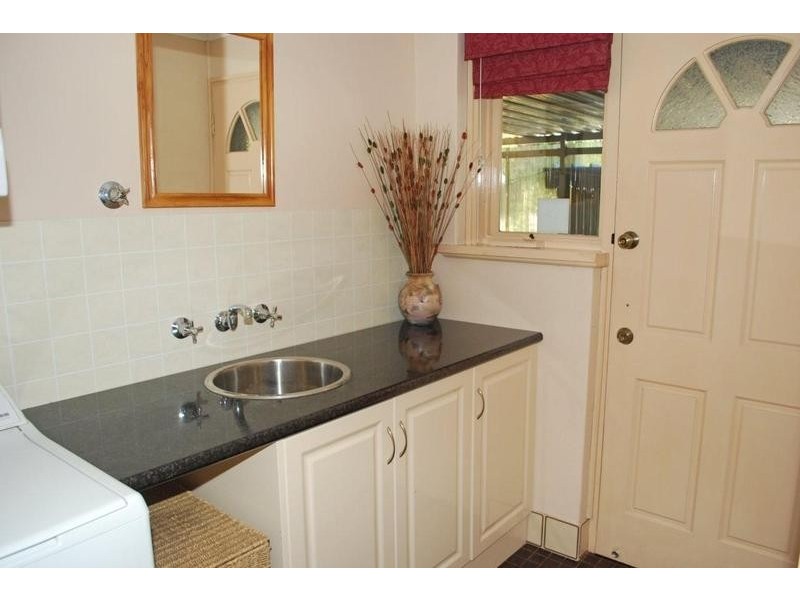 7 McClure Avenue, Reynella East SA 5161