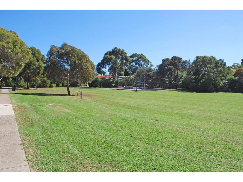 17 Greengate Grove, Hackham SA 5163