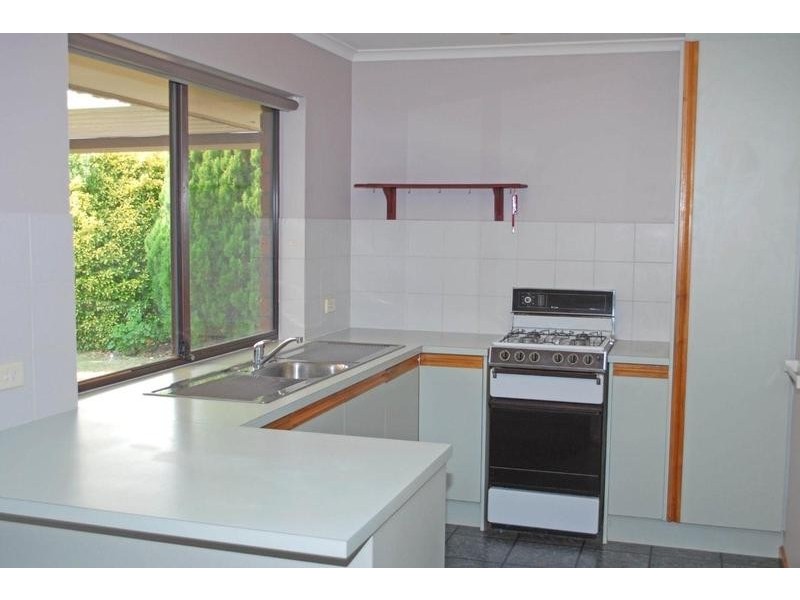 9 St Andrews Way, Morphett Vale SA 5162