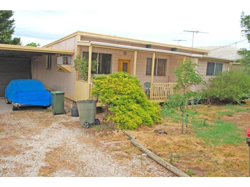 423 Commercial Road, Moana SA 5169