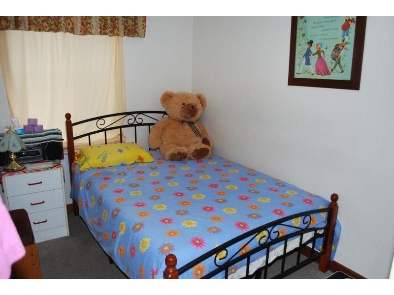 4 Judith Crescent, Morphett Vale SA 5162