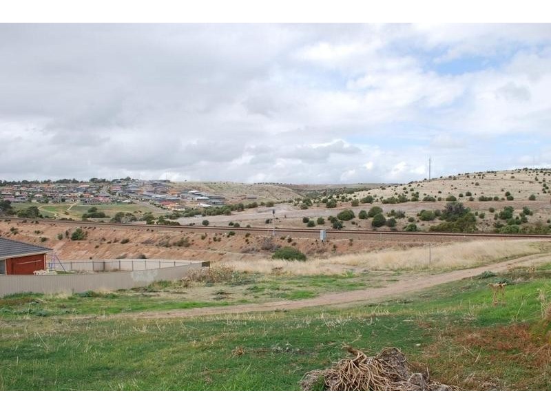 34 Freebairn Drive, Hallett Cove SA 5158