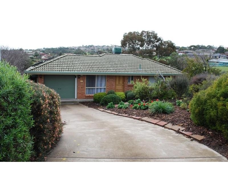 10 Carina Street, Hallett Cove SA 5158