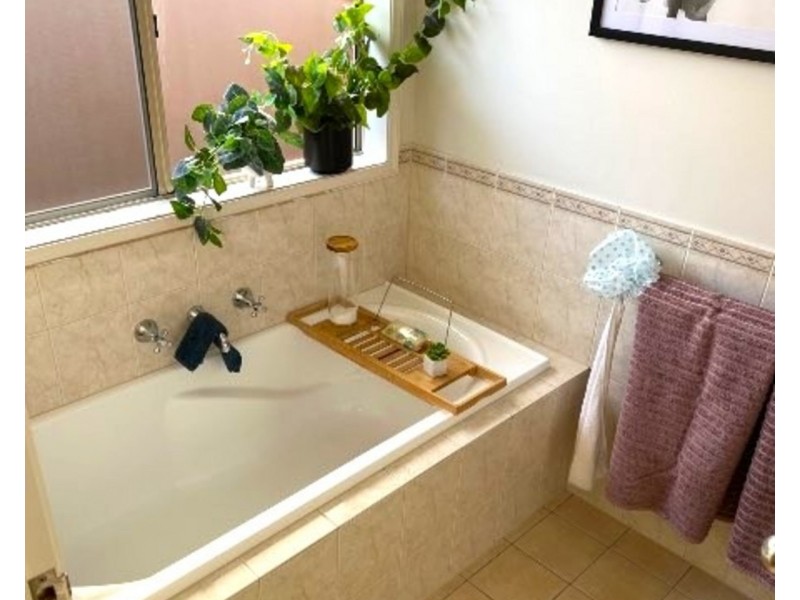 24 Scarborough Way, Mount Barker SA 5251