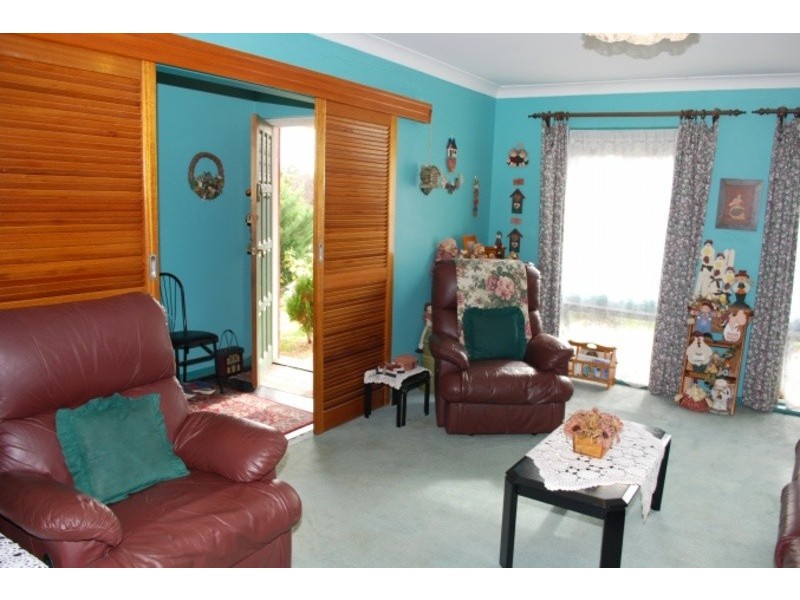 14 Desmond Road, Hackham SA 5163